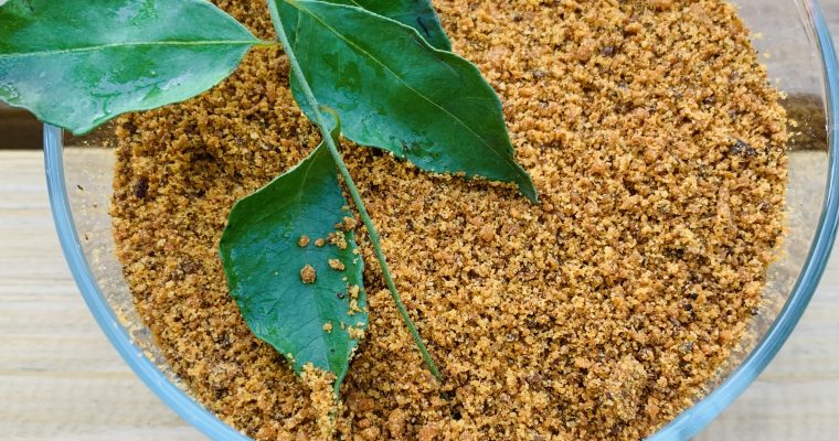 Nadan Chammanthi Podi (Roasted Chutney Powder)